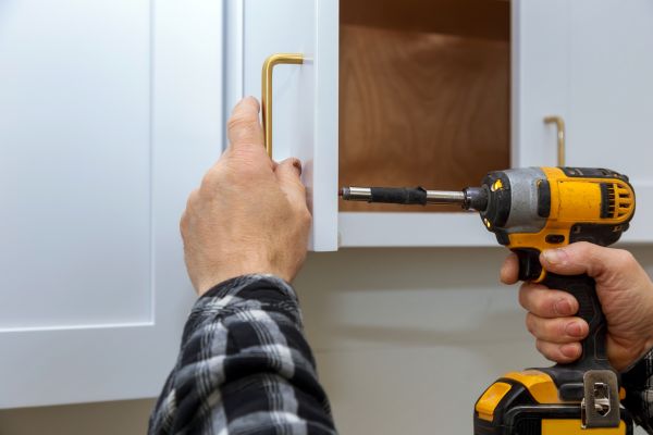 Cabinet Repair in Spring