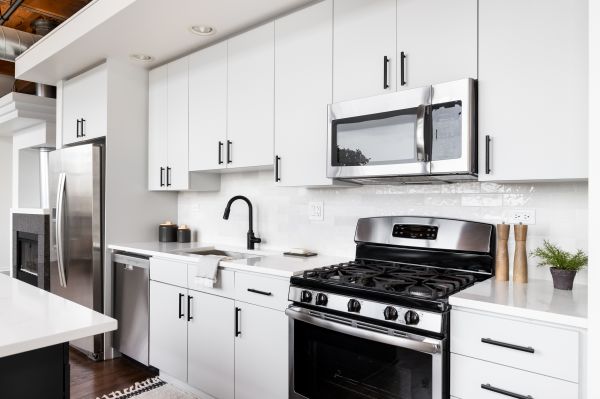 Cabinet Restyling in Spring