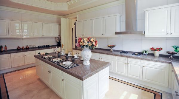 Kitchen Cupboard Replacement in Spring